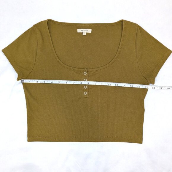 Madewell | Ribbed Henley High-Crop Short Sleeve Tee in Spiced Olive Green Medium - Picture 6 of 10